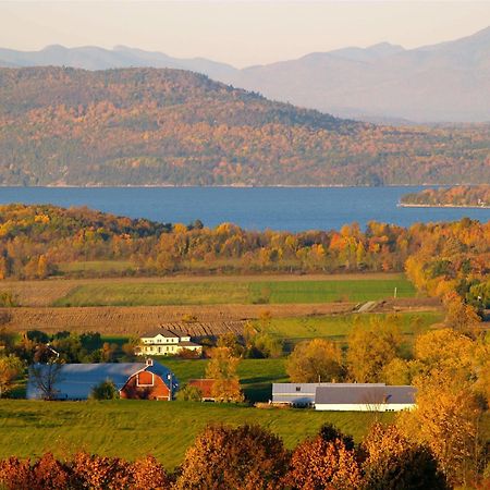 Mt. Philo Inn Ferrisburgh エクステリア 写真