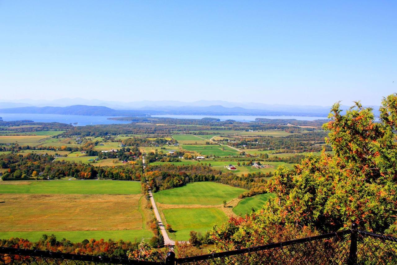 Mt. Philo Inn Ferrisburgh エクステリア 写真